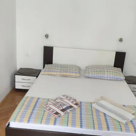 Iv&an Apartment