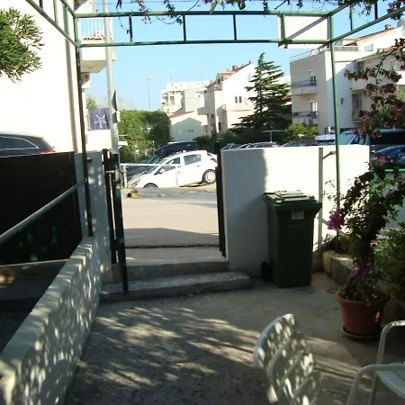 Iv&an Apartment Makarska