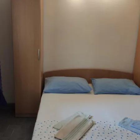 Iv&an Apartament *